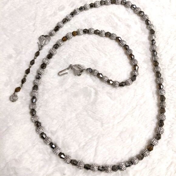 Vintage Trifari Crown 1962 White Rhodium Beaded Necklace "Electra Collection" - Picture 6 of 15